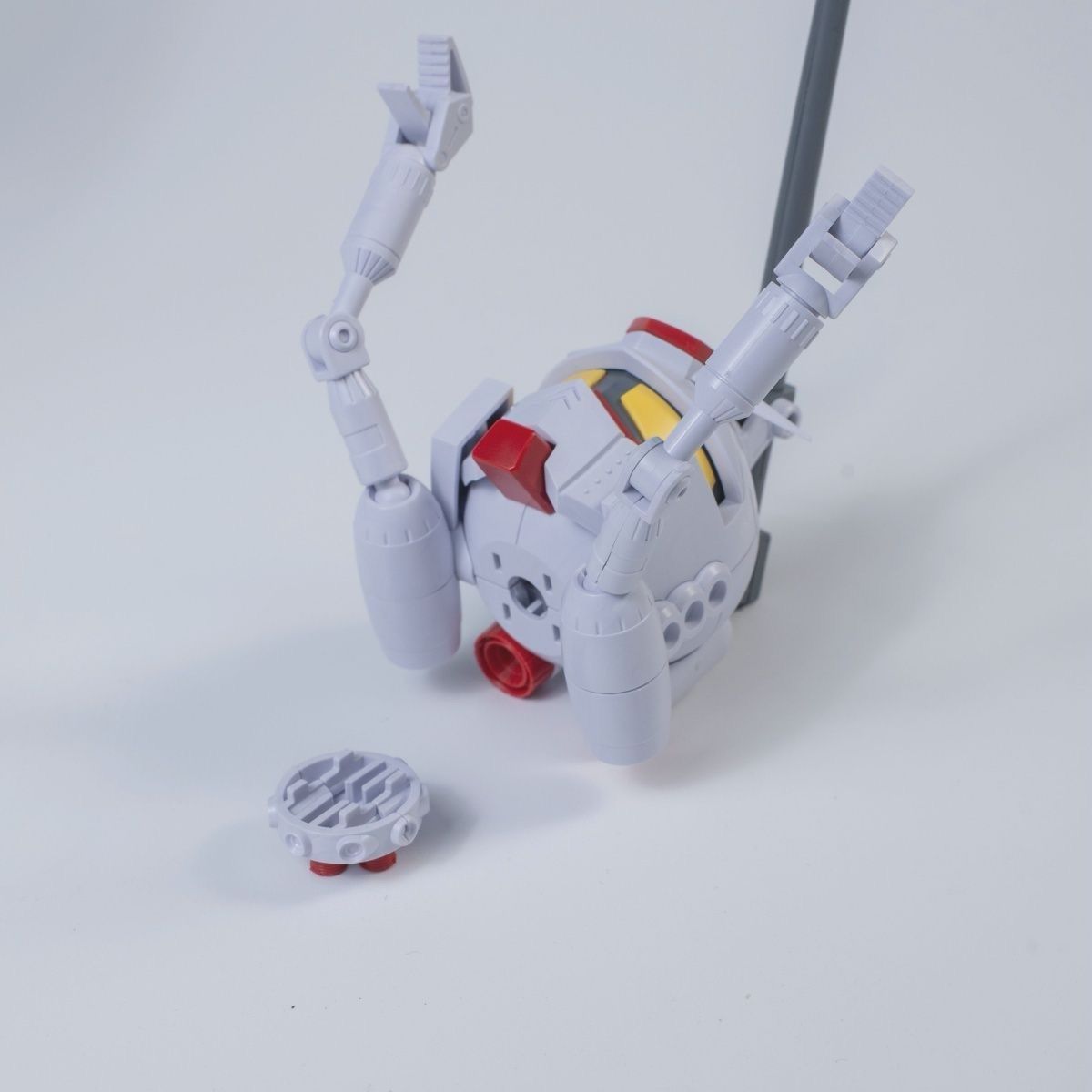 [Pre-order] MYGO Model 1/144 Ball Gundam head (Red & White)